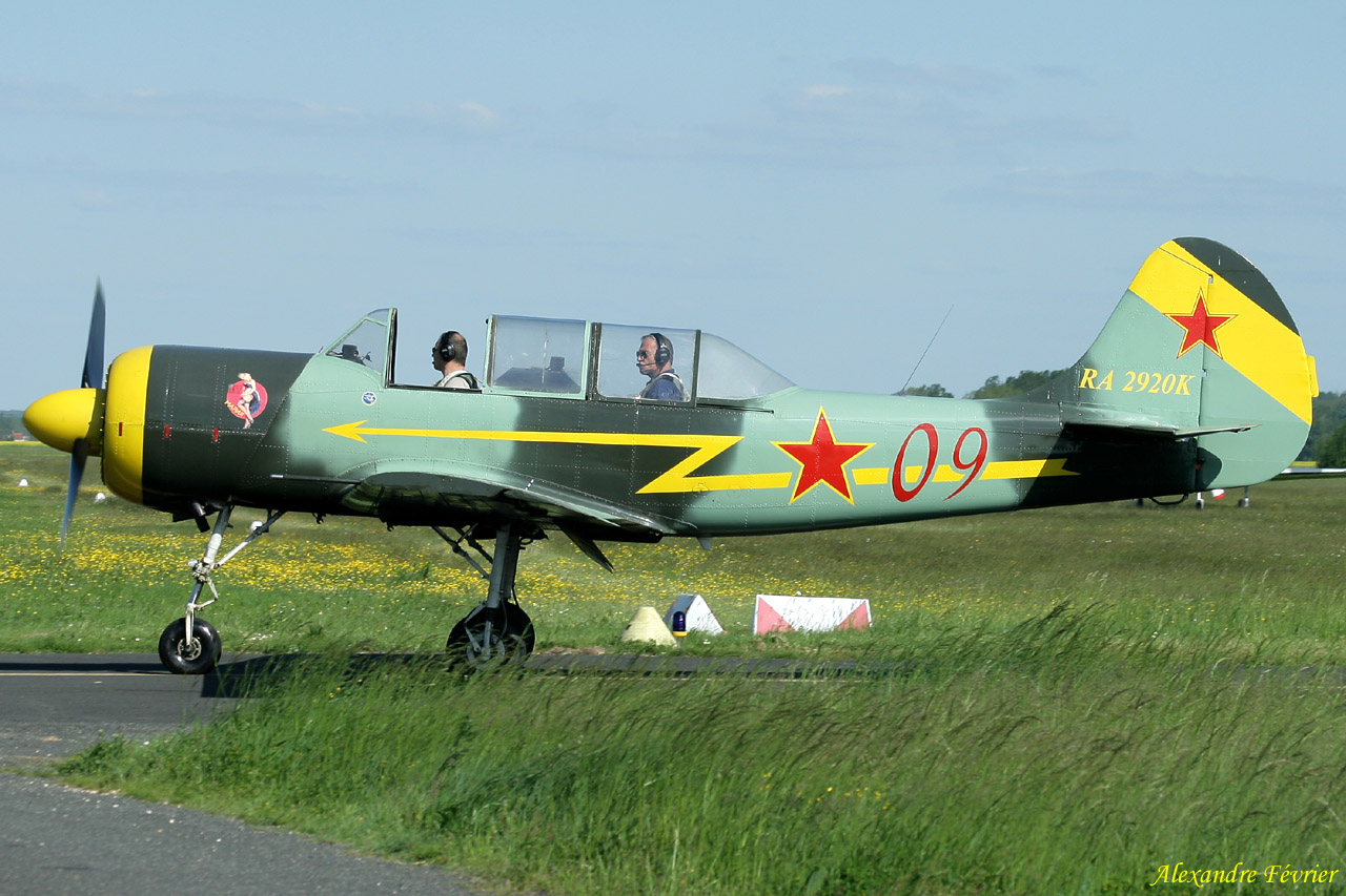 Yakovlev Yak-52 - RA-2920K