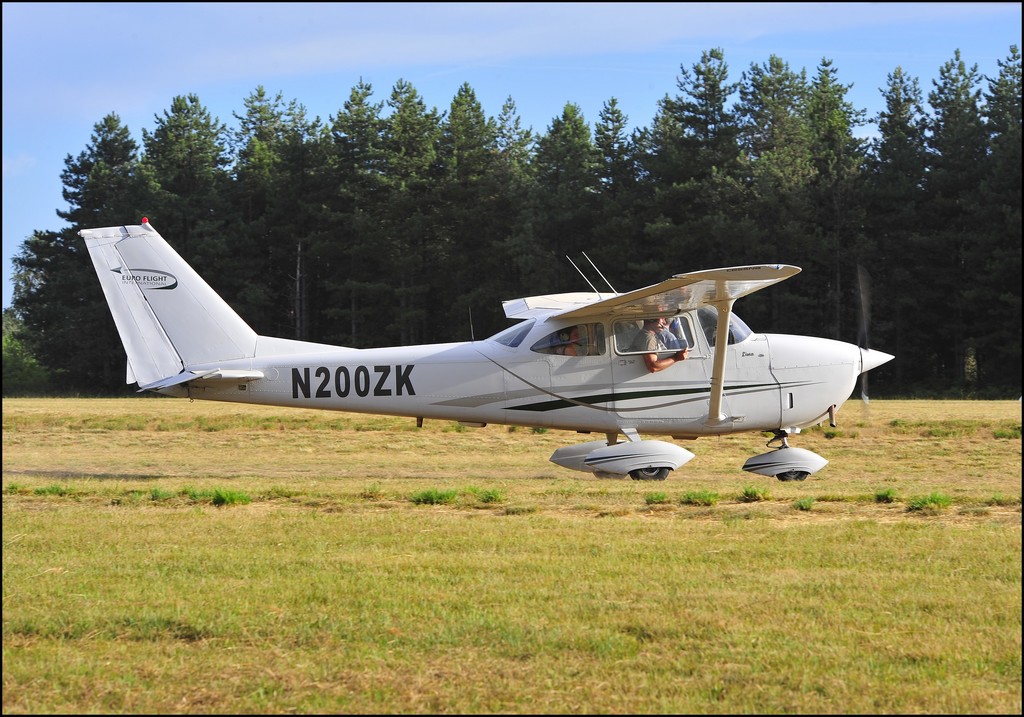 Cessna 172 - N200ZK