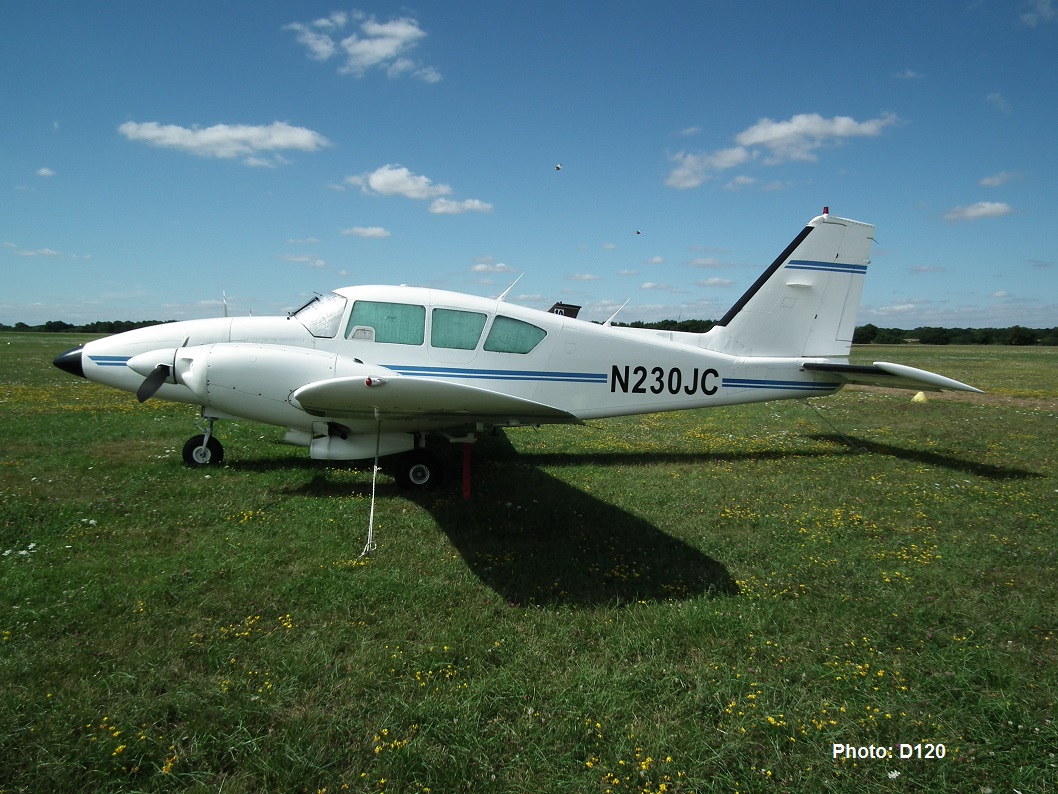 Piper PA-23-250 Aztec - N230JC