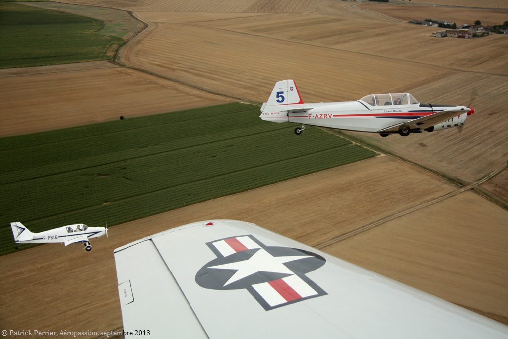 Zlin 526 - F-AZRV