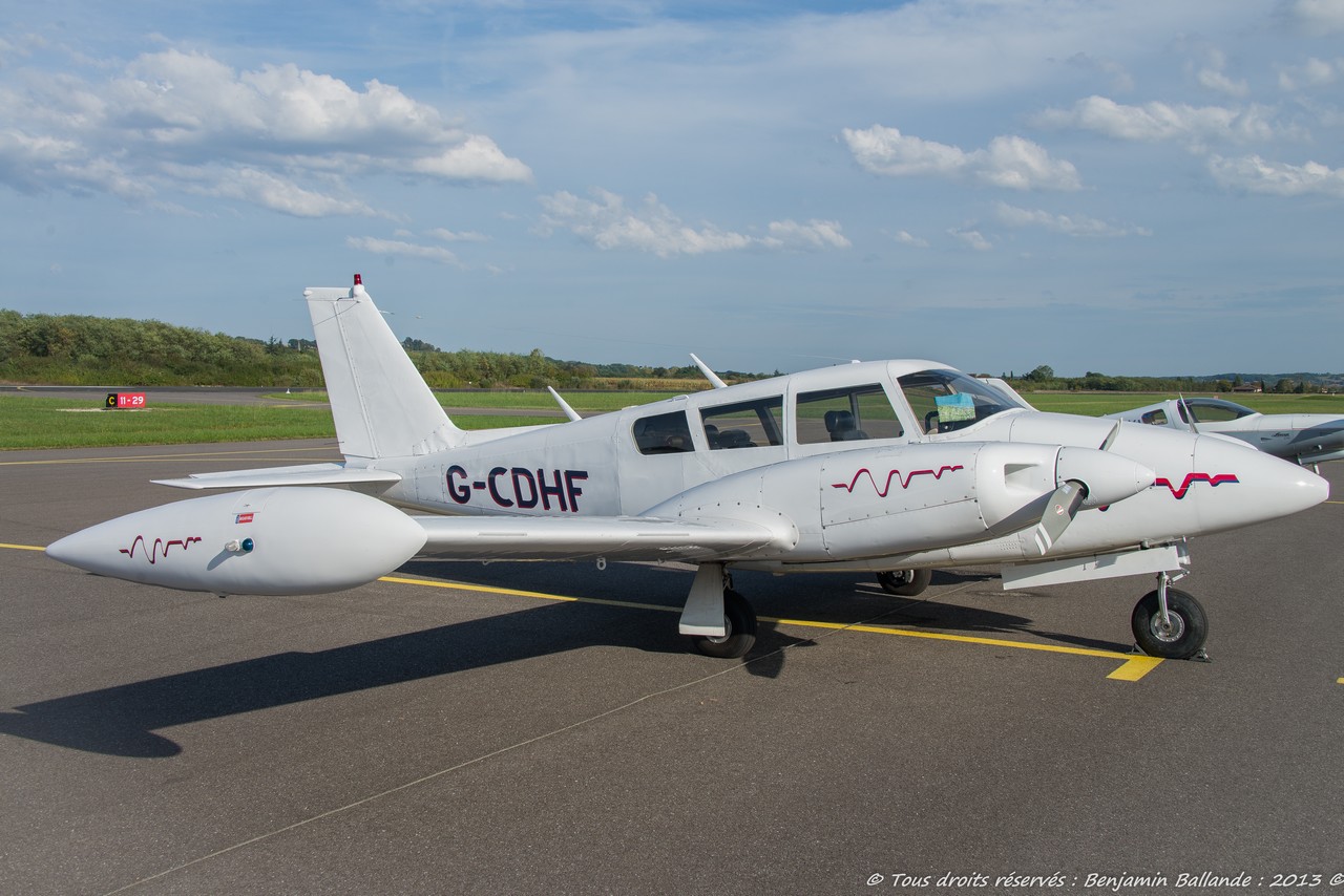 Piper PA-30 Twin Comanche - G-CDHF