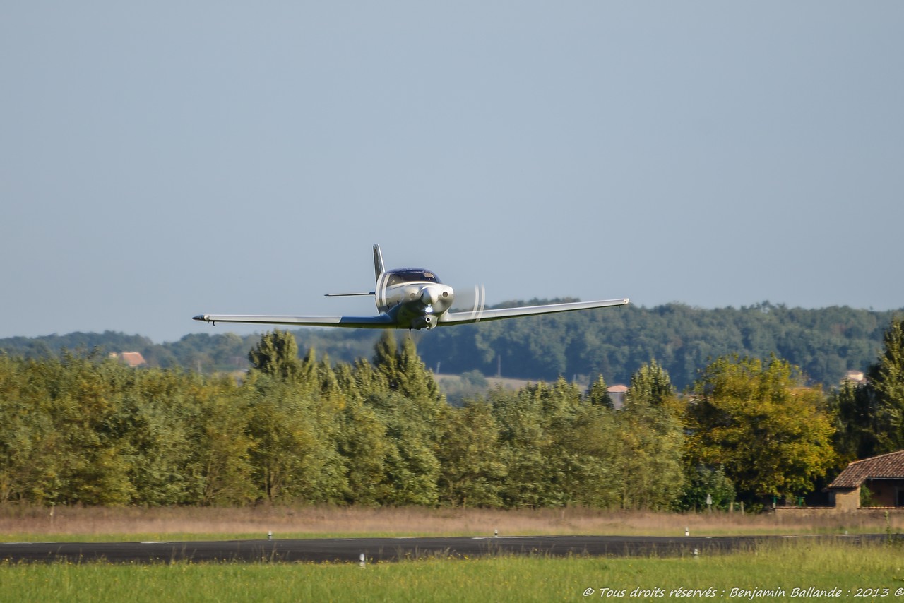 Lancair 320 - F-PRKI