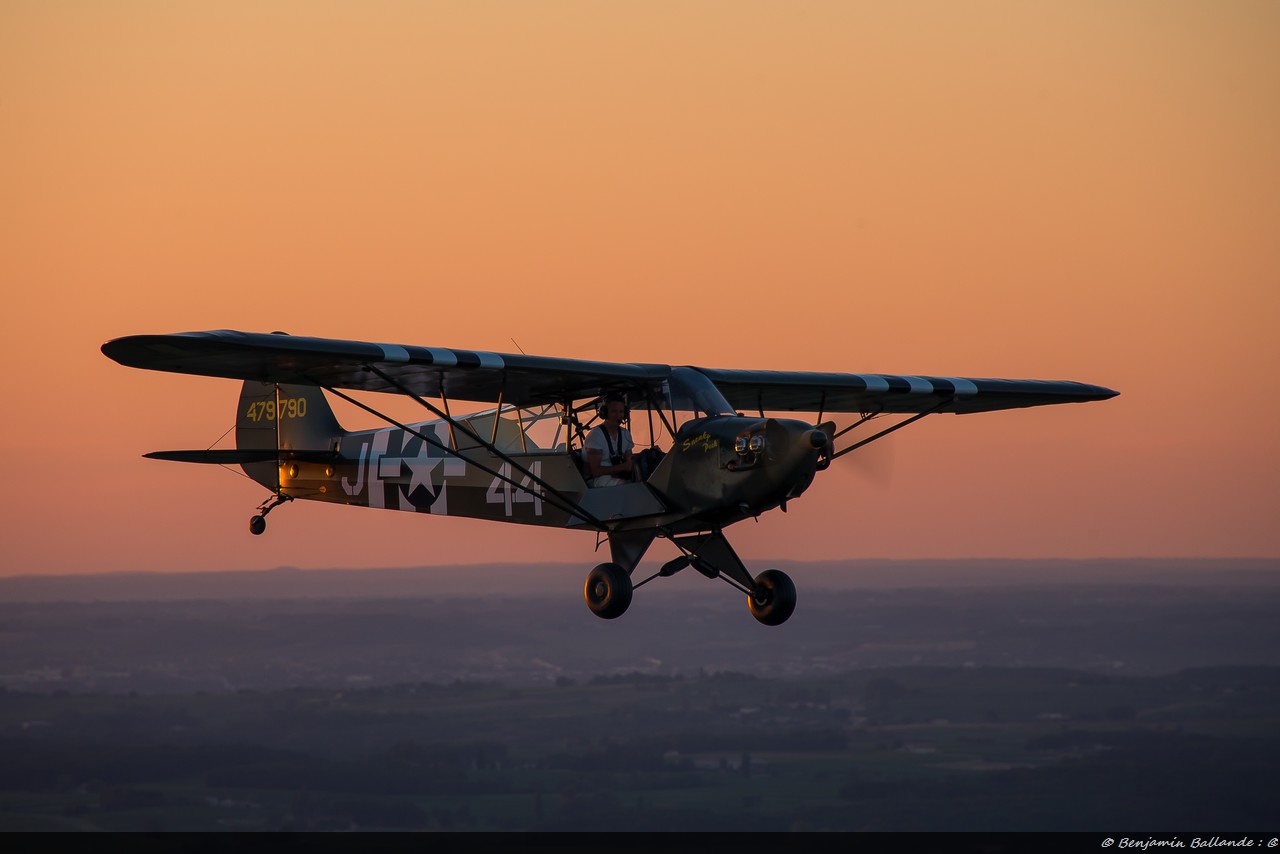 Piper J3 Cub - G-BJAY