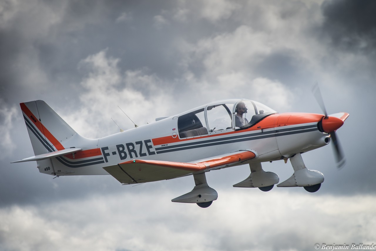 Robin DR 300-140 - F-BRZE