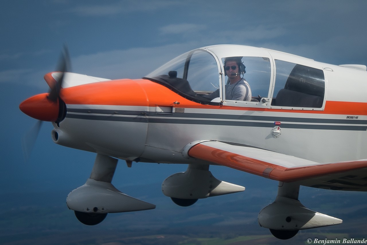 Robin DR 300-140 - F-BRZE