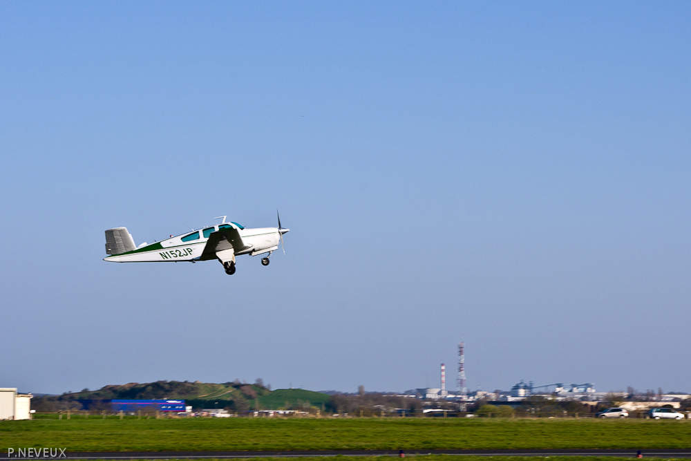 Beech 35 Bonanza - N152JP
