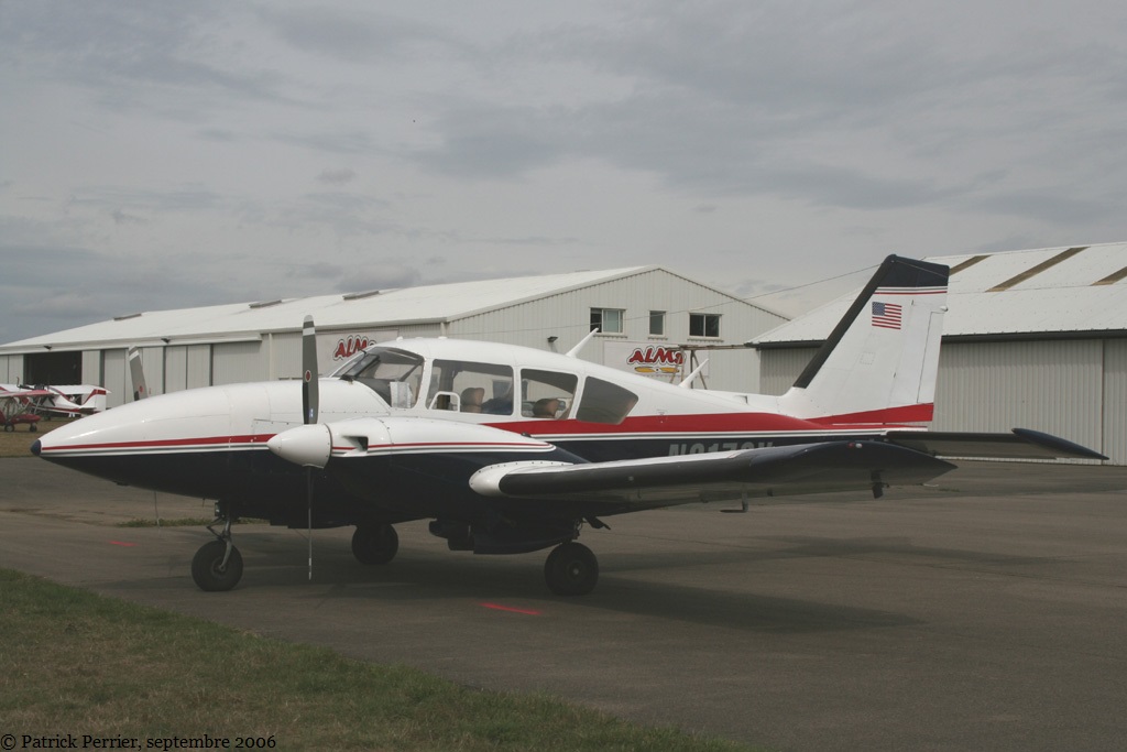 Piper PA-23-250 Aztec - N617CV