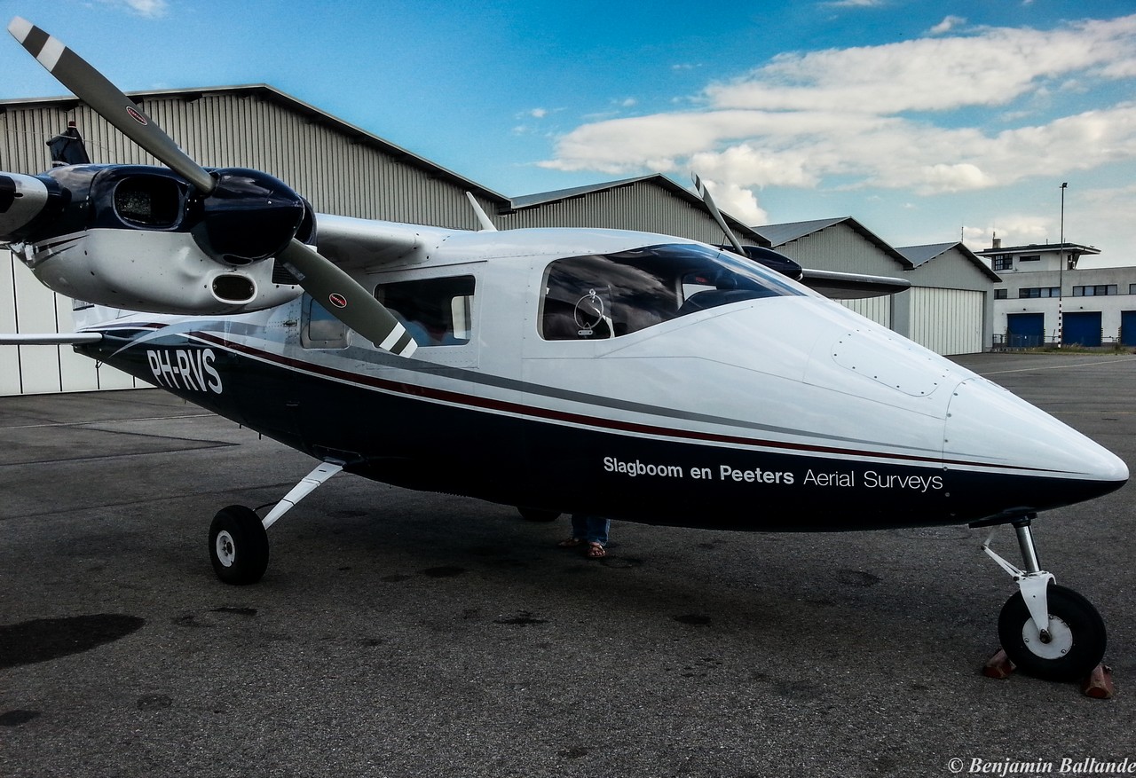 Partenavia P 68 B - PH-RVS
