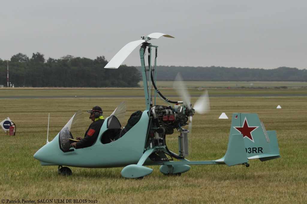 Magni Gyro M-16 Tandem Trainer - 03 RR