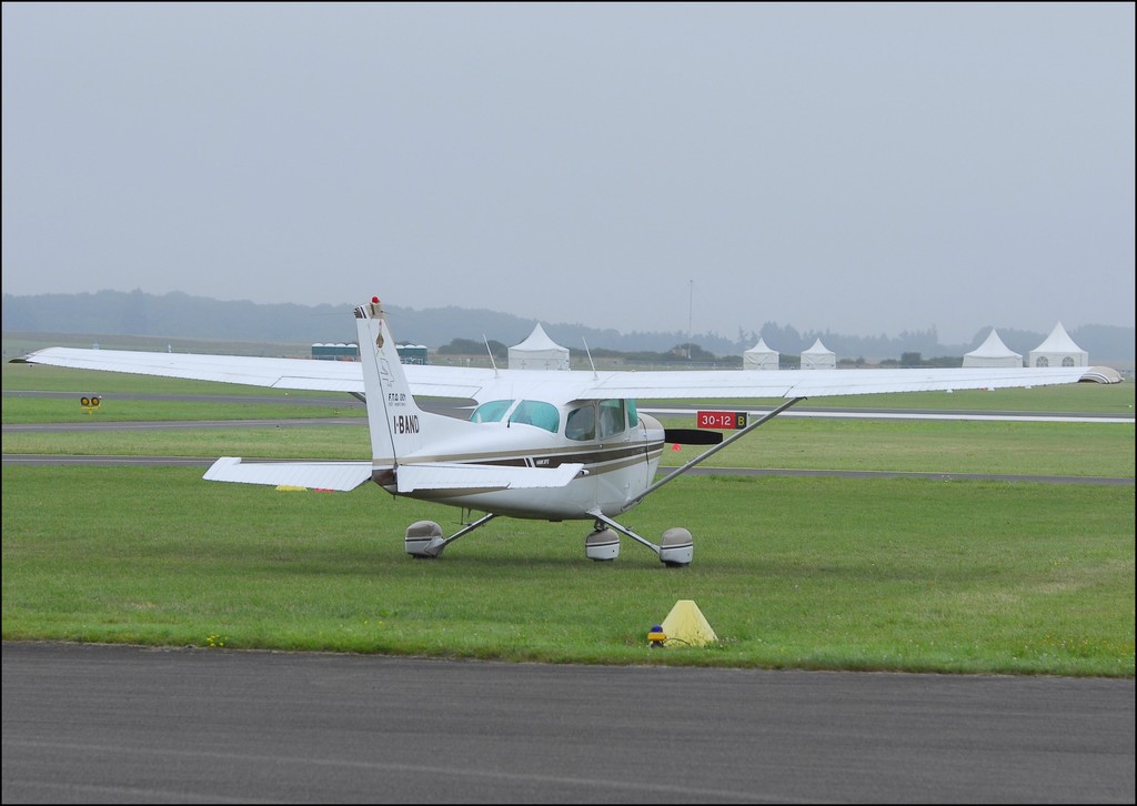 Cessna 172 - I-BAND