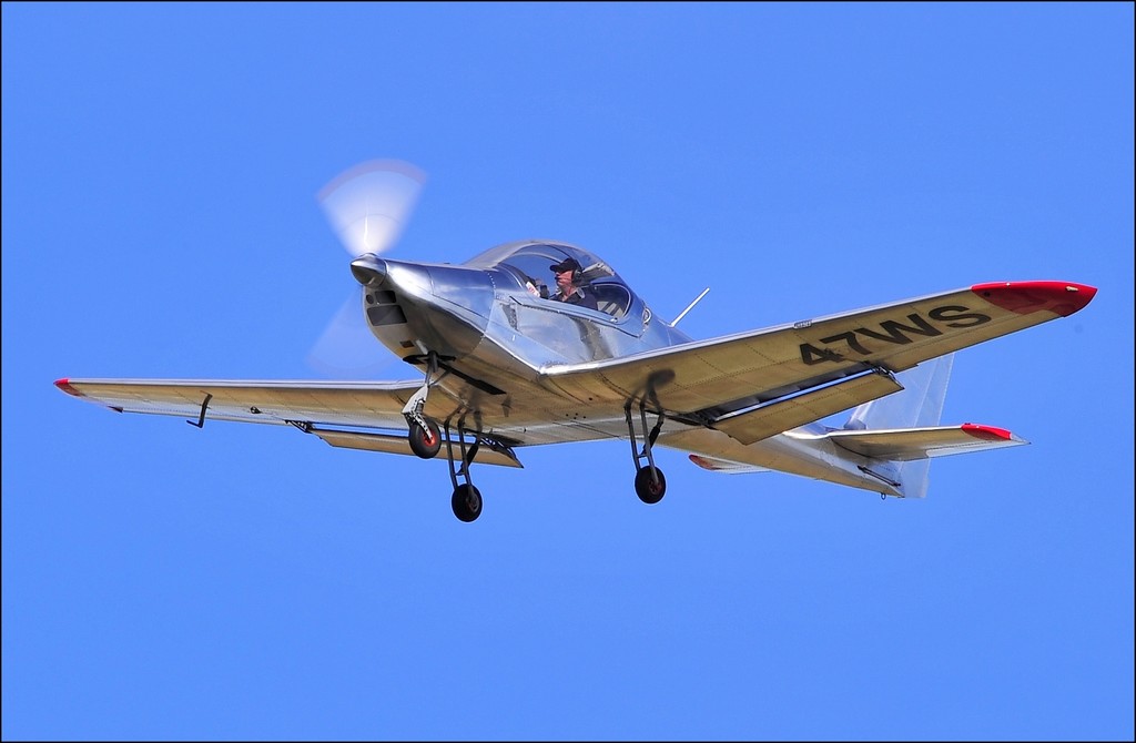 Skyleader 200 - F-JTZM/47 WS