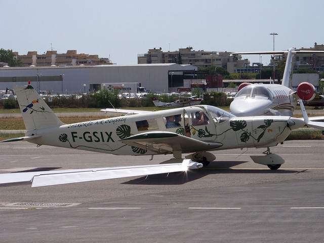 Piper PA-32 Cherokee - F-GSIX