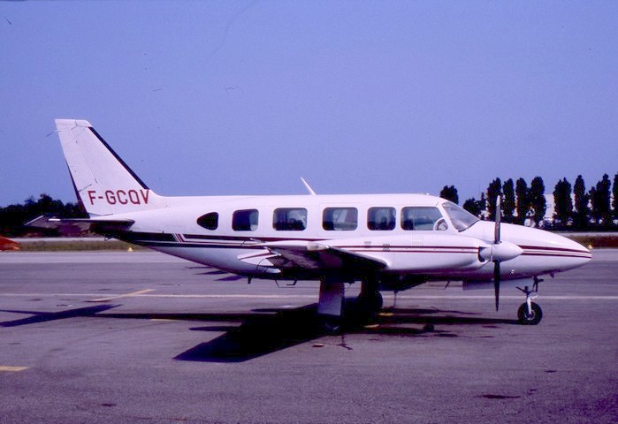 Piper PA-31-350 Navajo - F-GCQV