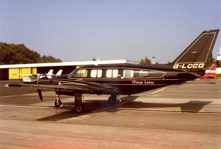 Piper PA-31-325 Navajo C/R - G-LCCO