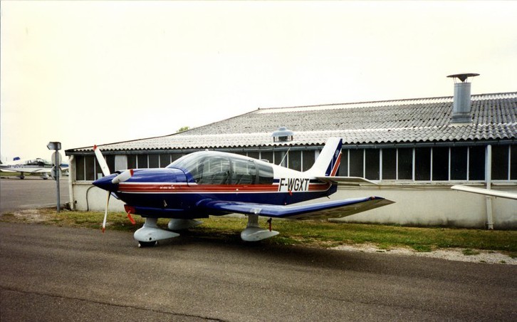 Robin DR 400-185 V6 - F-WGXT