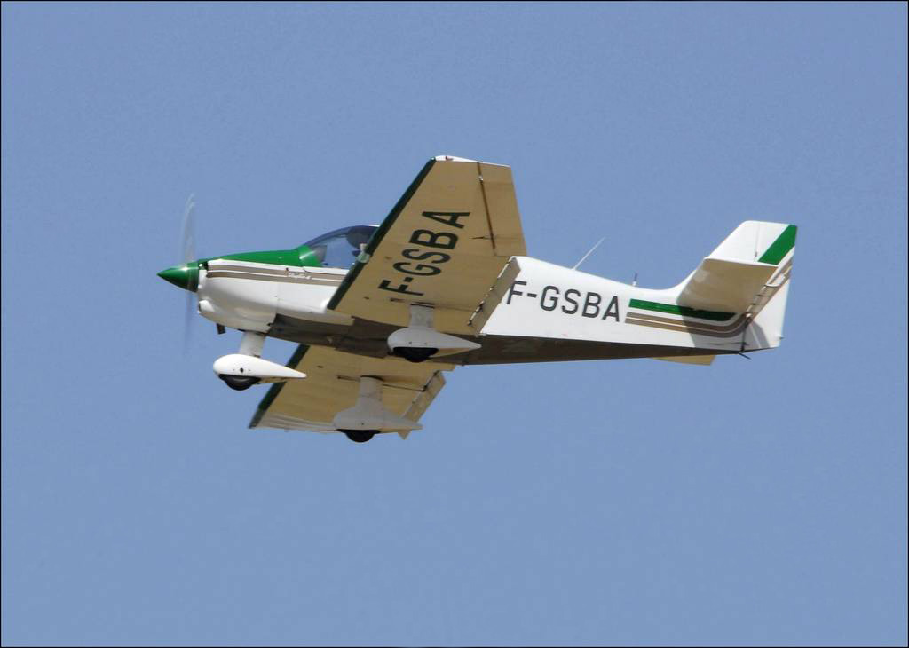 Robin DR 400-140 B - F-GSBA