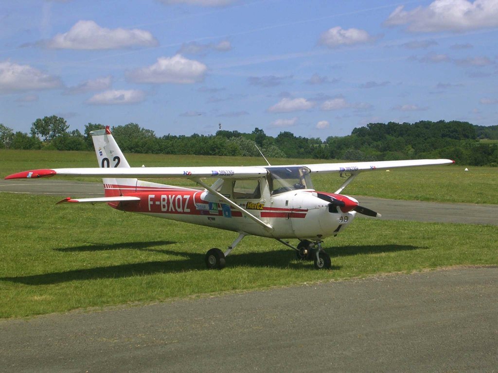 Cessna 150 - F-BXQZ