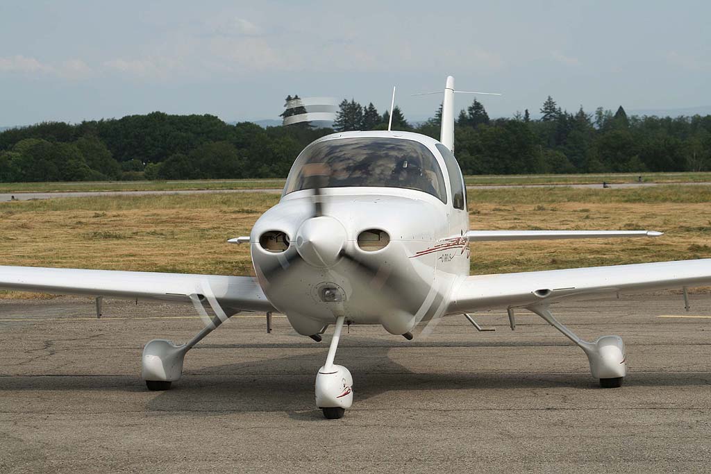 Cirrus SR20 - F-HAYB