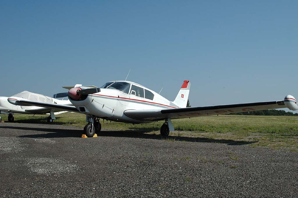 Piper PA-24-250 Comanche - HB-PLO