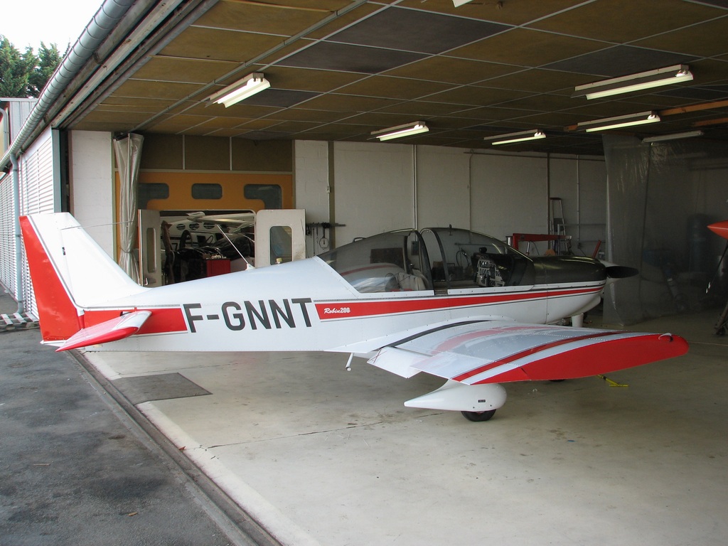 Robin HR 200-120 B - F-GNNT