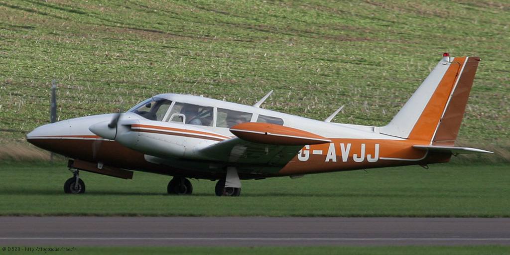 Piper PA-30 Twin Comanche - G-AVJJ