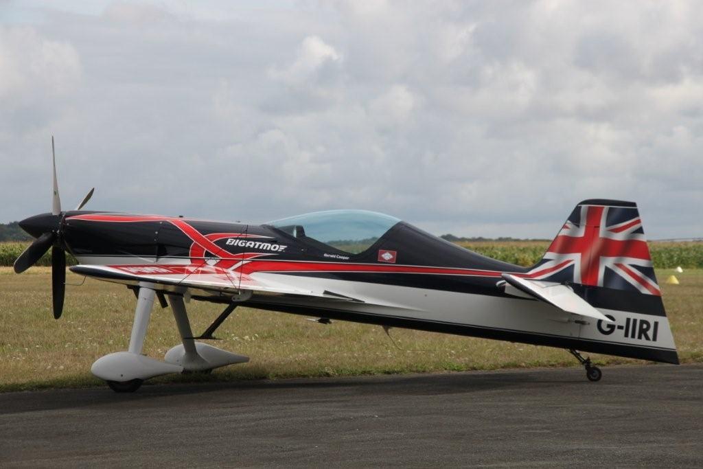 XtremeAir Sbach 300 - G-IIRI