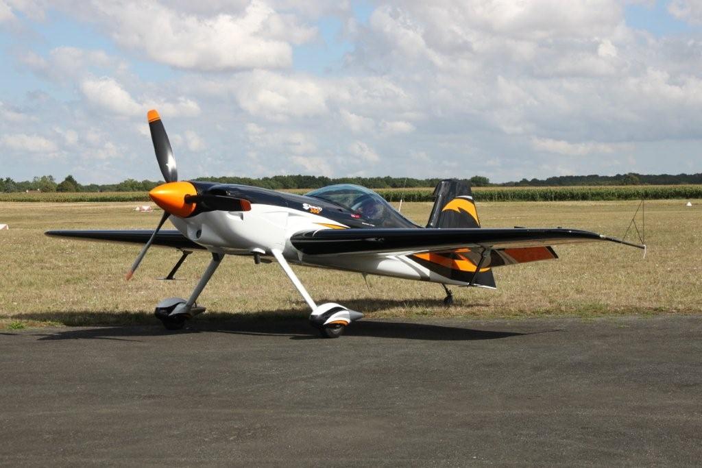 XtremeAir Sbach 300 - G-EVIL