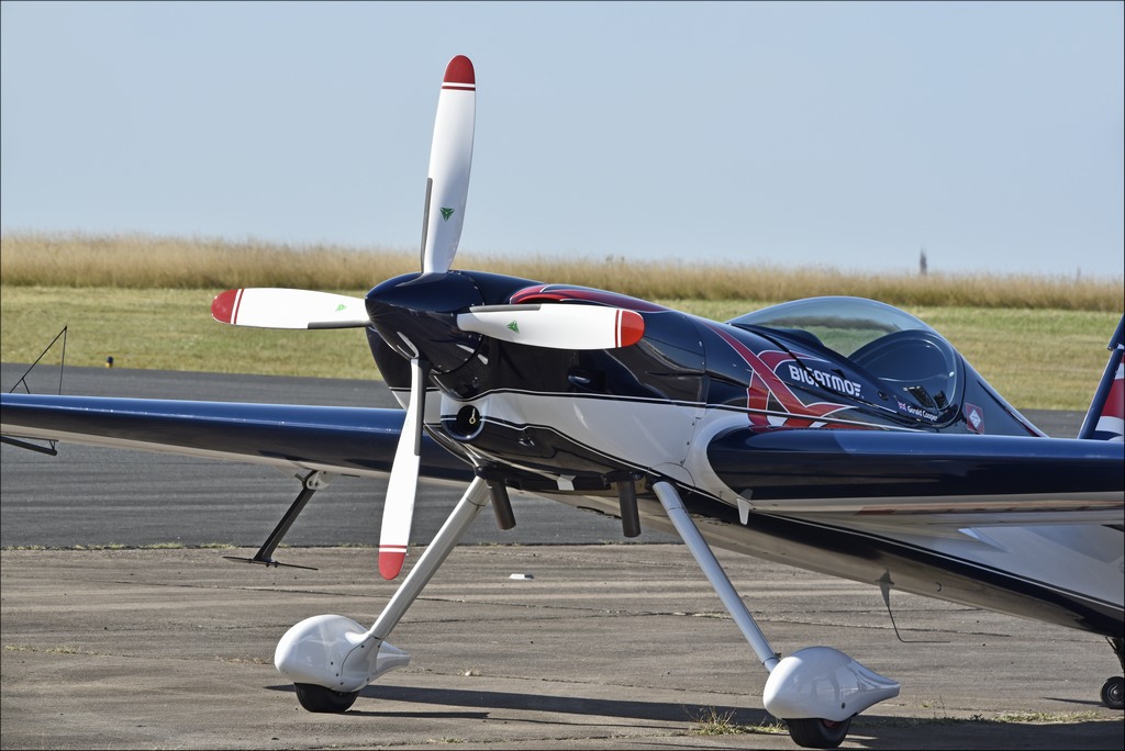 XtremeAir Sbach 300 - G-IIRI