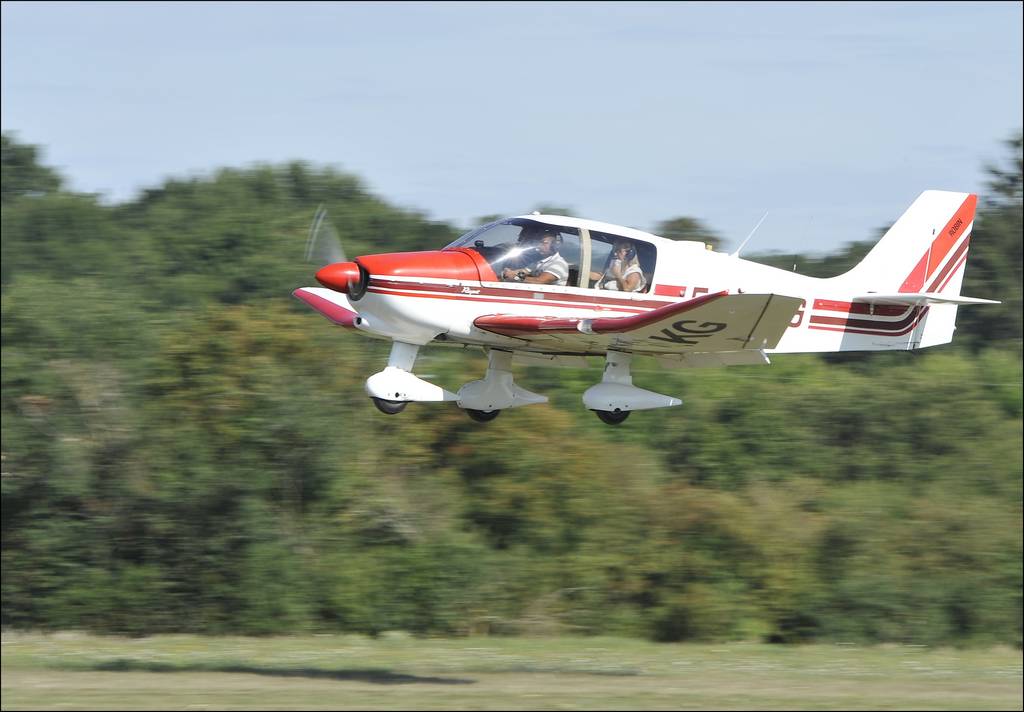 Robin DR 400-180 - F-GEKG