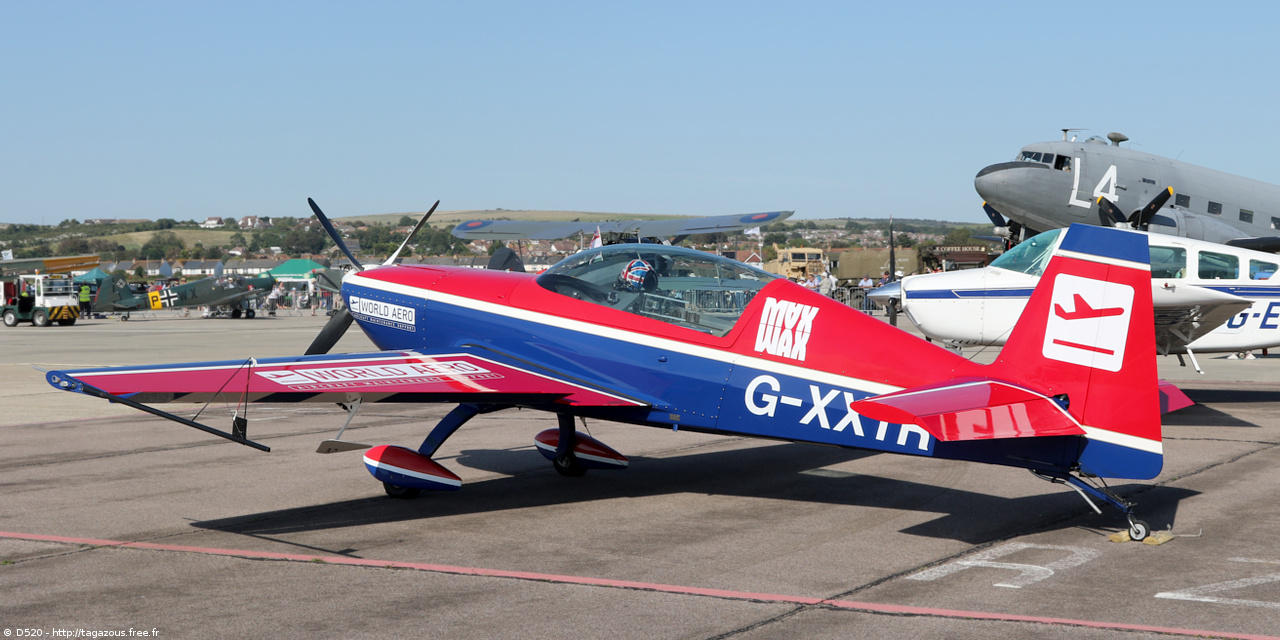 Extra 300 - G-XXTR