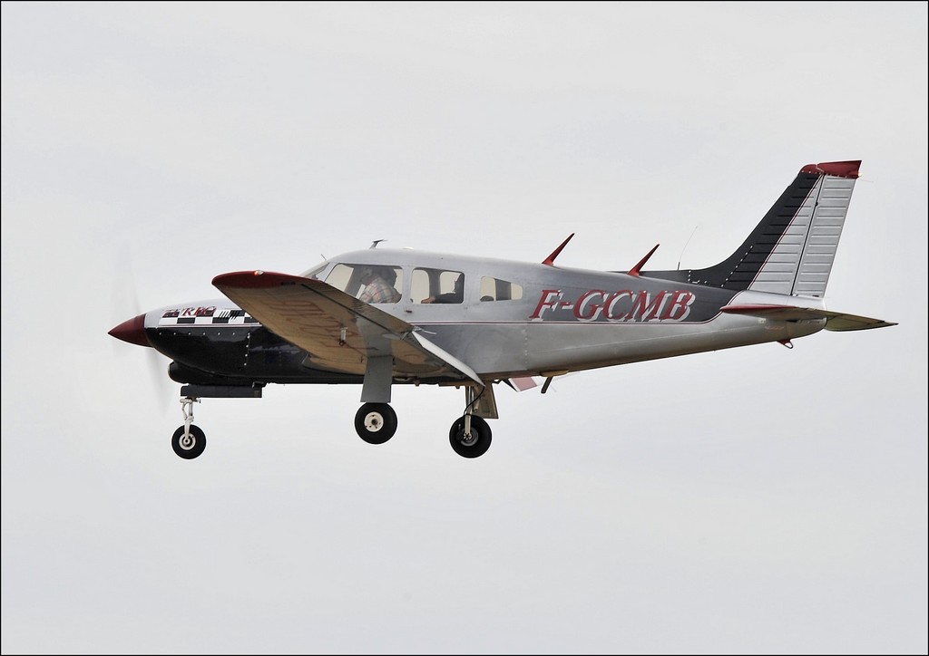 Piper PA-28 R-201 T Arrow - F-GCMB