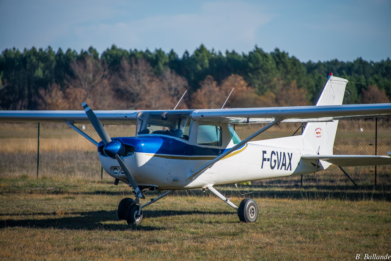 Cessna 152 - F-GVAX