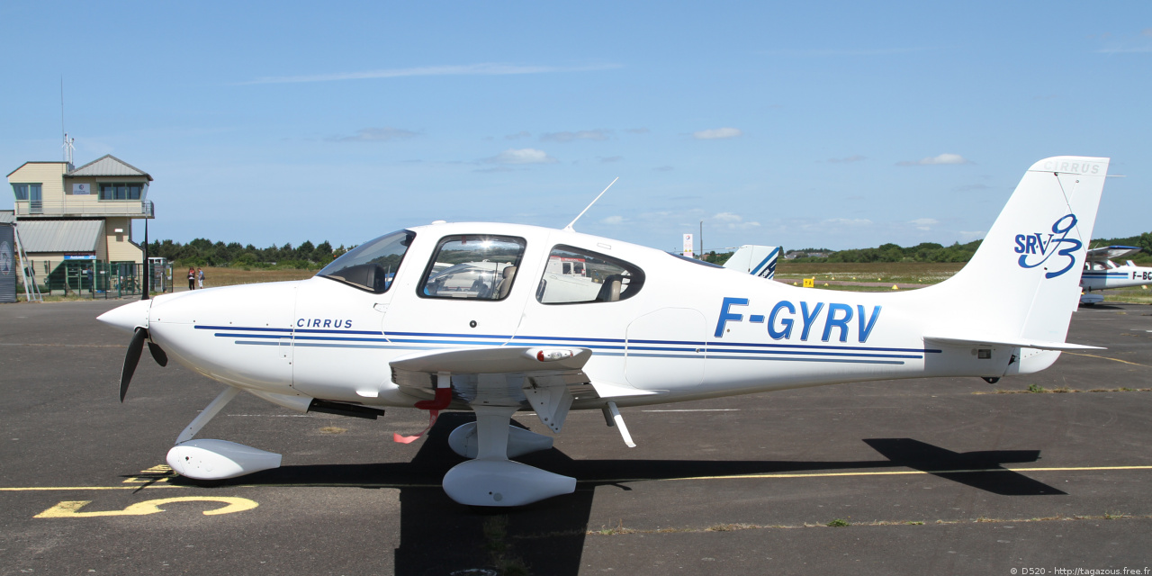 Cirrus SR20 - F-GYRV
