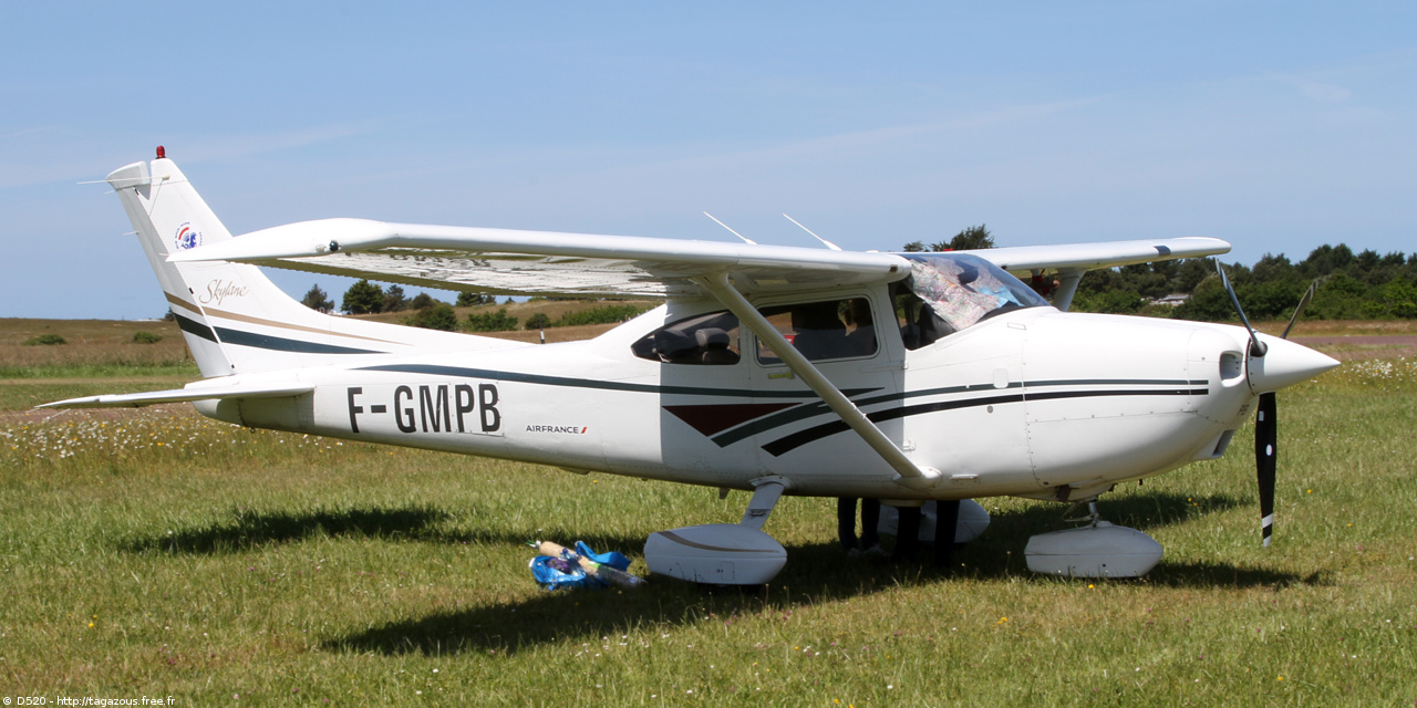 Cessna 182 - F-GMPB