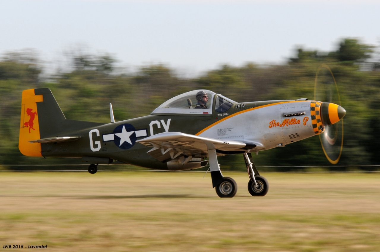 Titan T-51 Mustang - G-TSIM