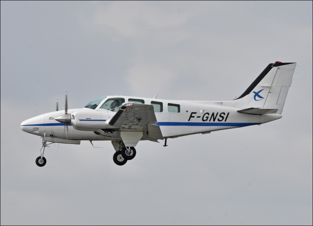 Beech 58 Baron - F-GNSI