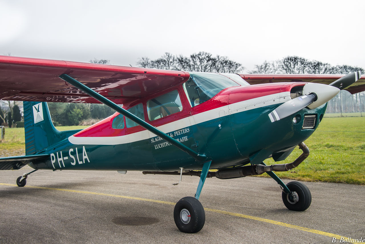 Cessna 180 - PH-SLA