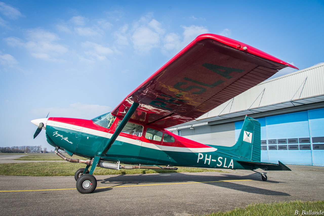 Cessna 180 - PH-SLA