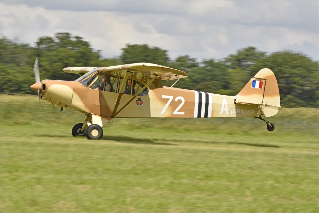 Piper PA-18 Super Cub - F-BNMP