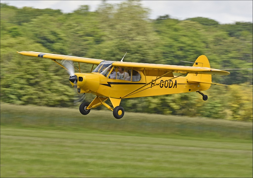 Piper PA-18 Super Cub - F-GODA