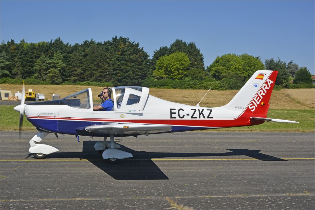 Tecnam P2002 Sierra - EC-ZKZ