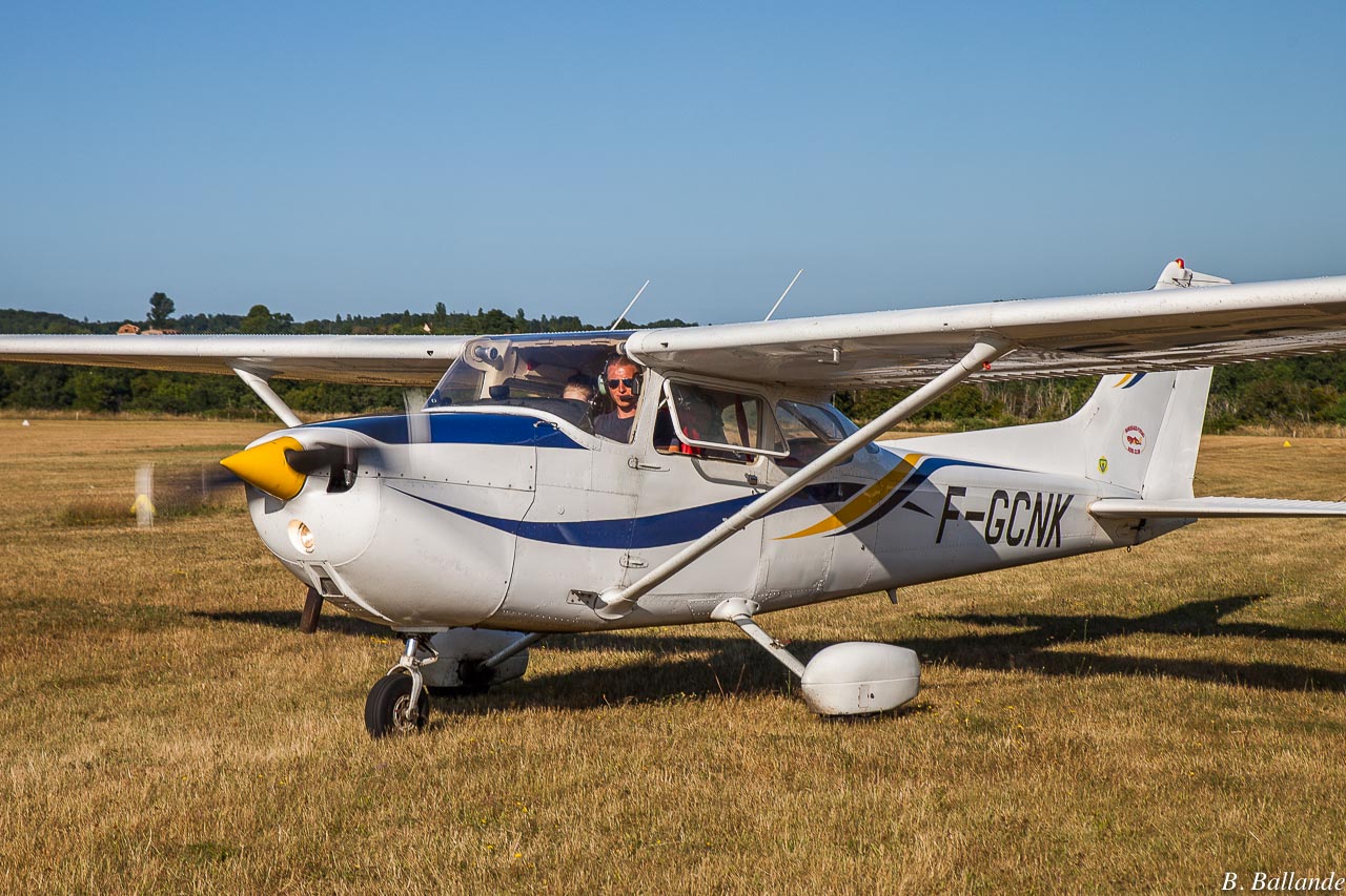 Cessna 172 - F-GCNK