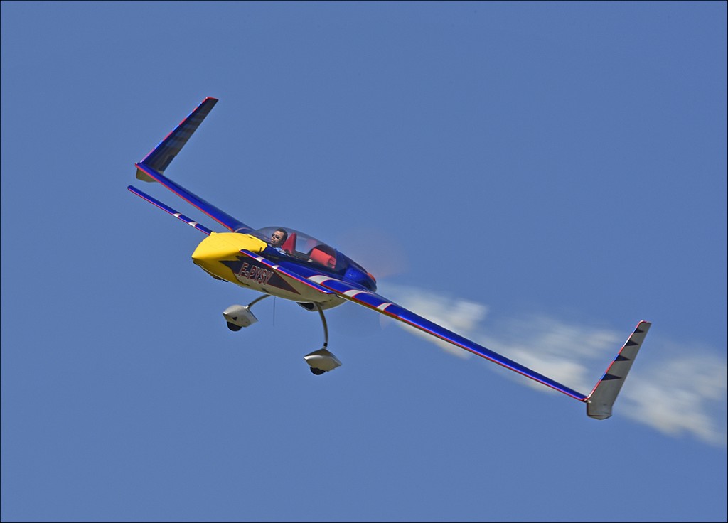 Rutan Long EZ - F-PYSY