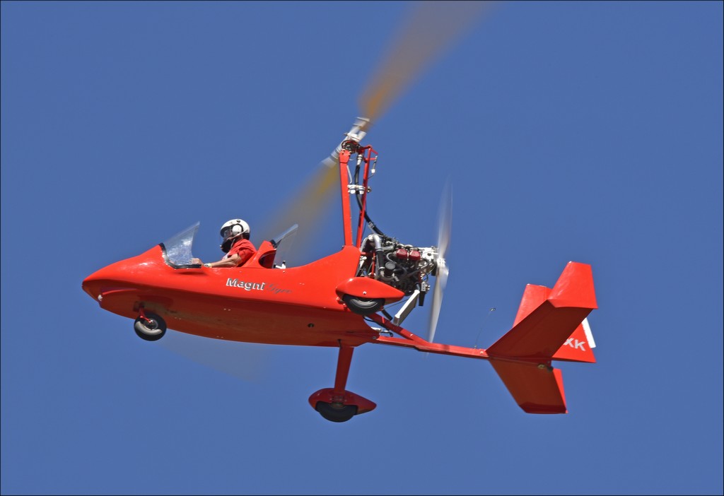 Magni Gyro M-16 Tandem Trainer - 24 XK