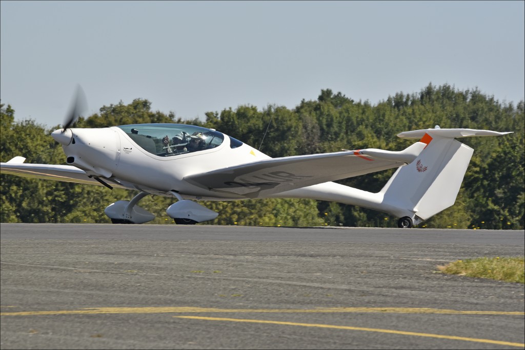 Phoenix Air U-15 Phoenix - 24 UR