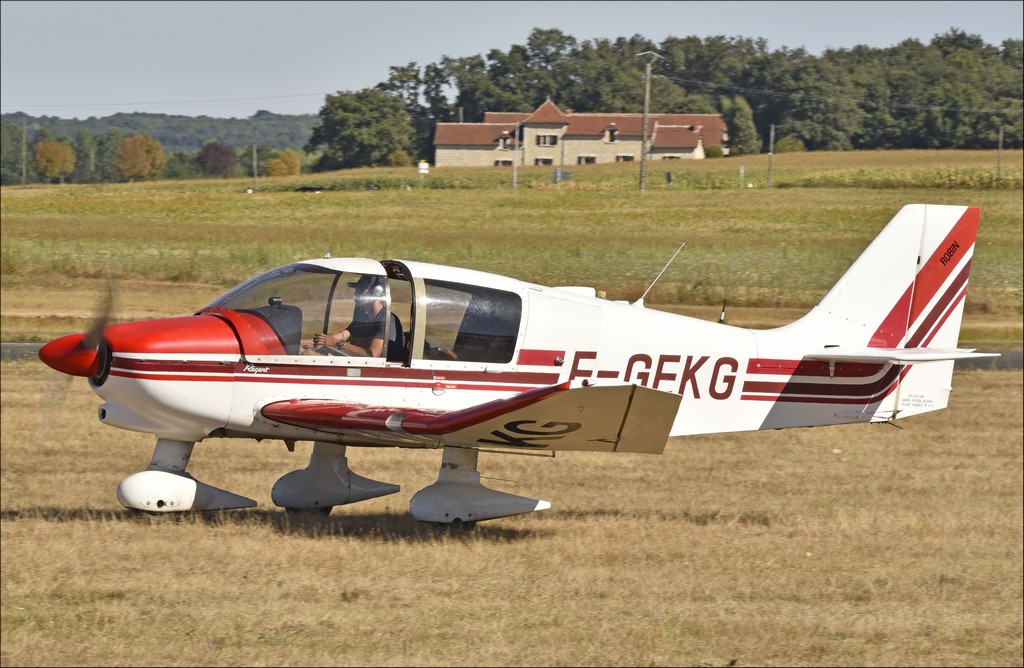 Robin DR 400-180 - F-GEKG