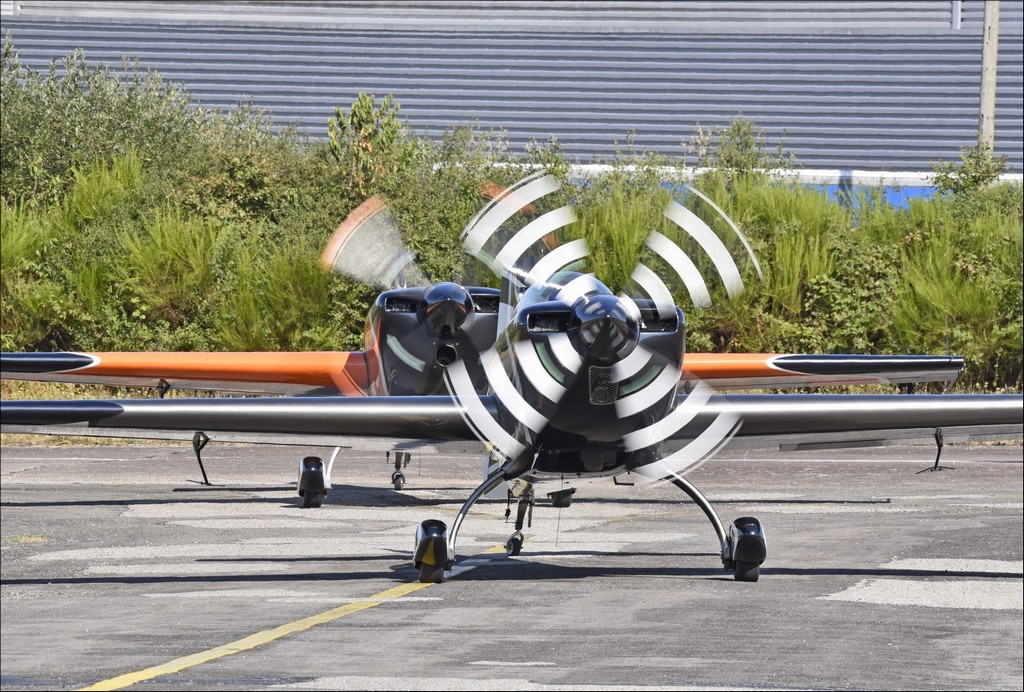 Extra 330 - F-HTGV