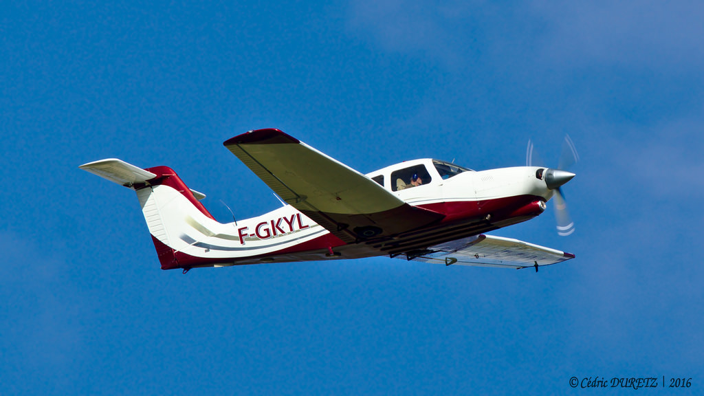 Piper PA-28 RT-201 T Arrow - F-GKYL