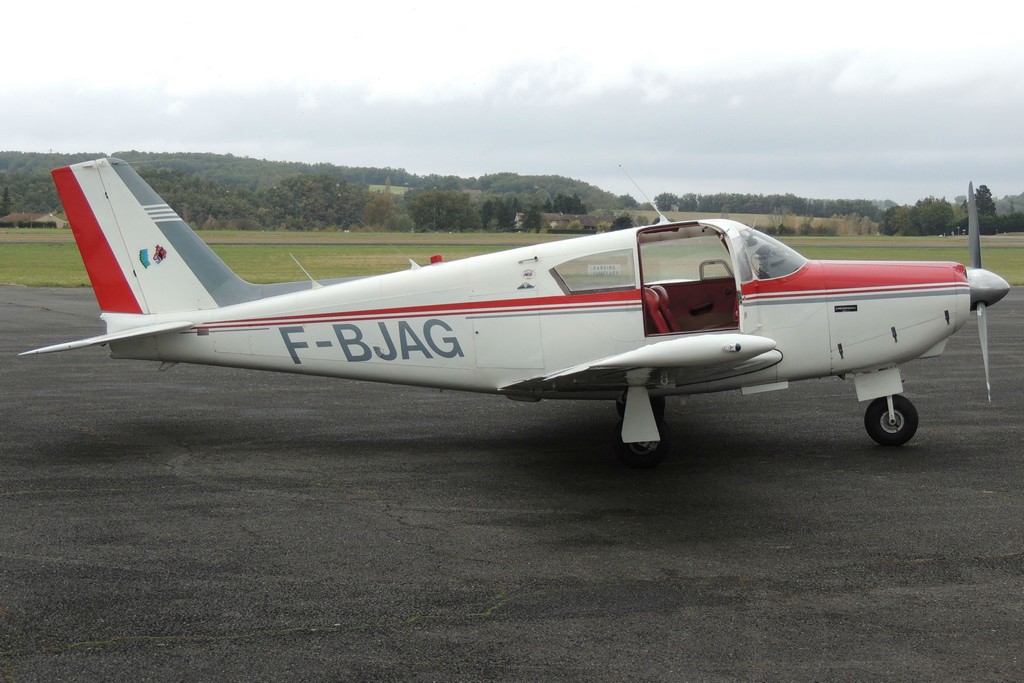 Piper PA-24-250 Comanche - F-BJAG