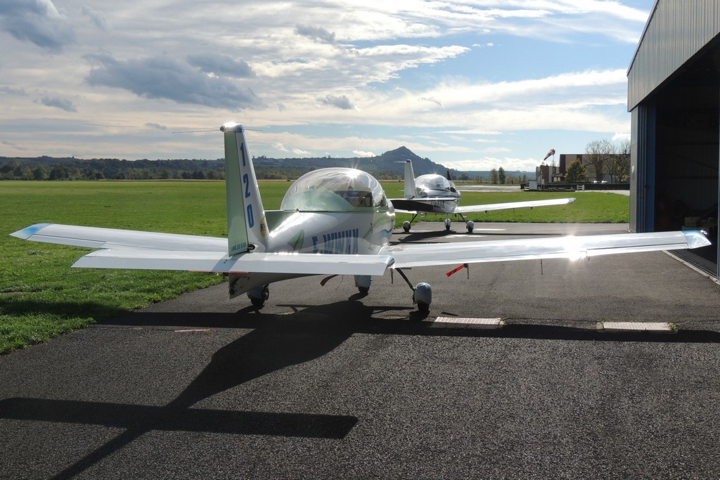 APM 30 Lion - F-WWXX